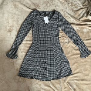 NWT cute long sleeved dress